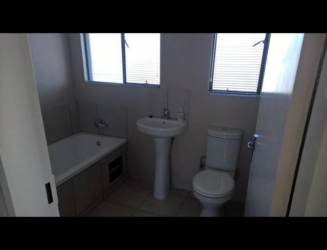 3 BEDROOM HOUSE FOR SALE IN CRYSTAL PARK